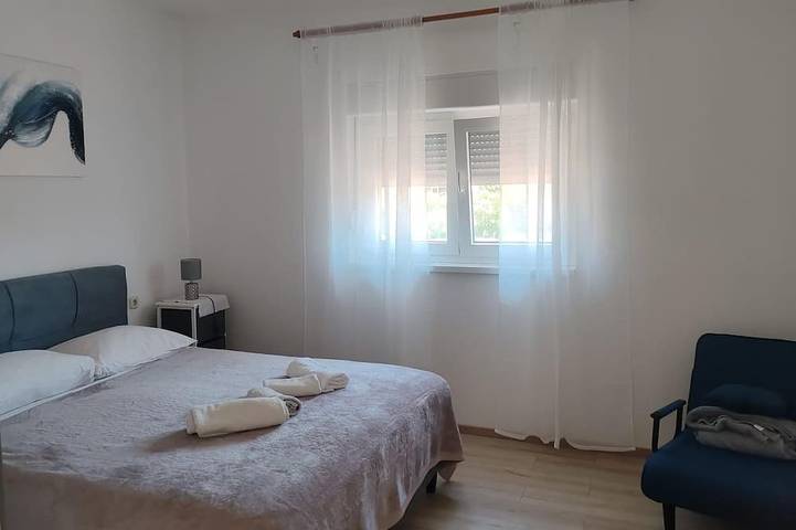 Ganze Wohnung, 1-Zimmer-Ferienwohnung am Strand Ugljan in Ugljan, Insel Ugljan