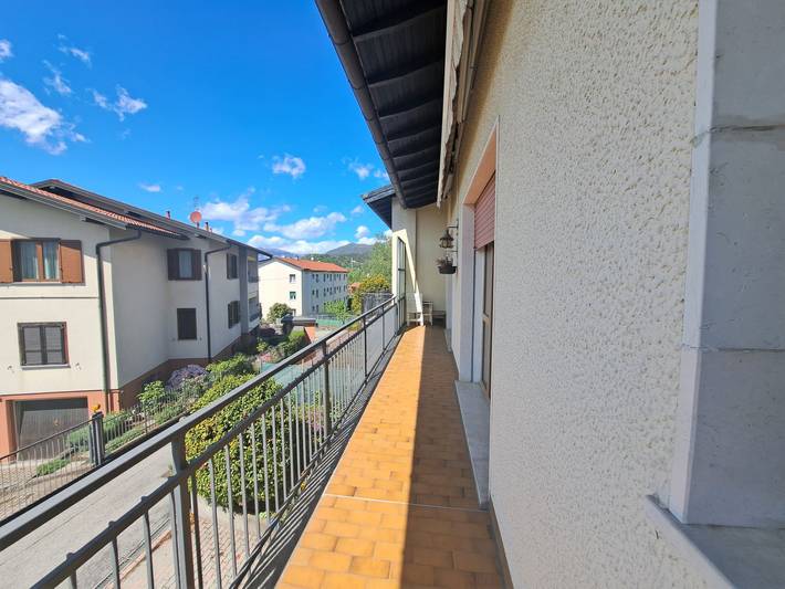 Ferienhaus für 6 Personen, mit Seeblick und Balkon sowie Garten in Comune di Luino - 2