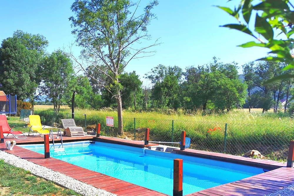 Holiday home Melani - with private pool and sauna in Prozor, Condado de Lika-Senj