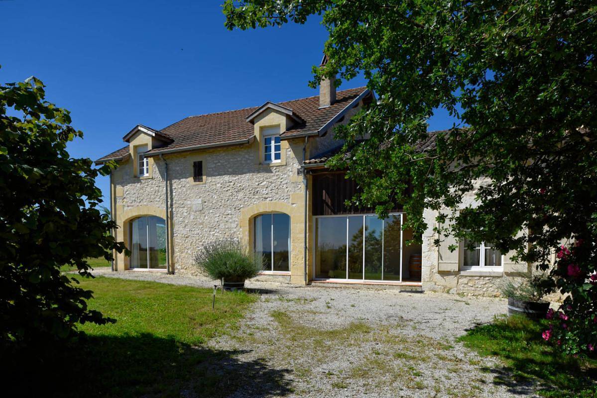 Gîte for 13 People in Saussignac, Périgord Pourpre