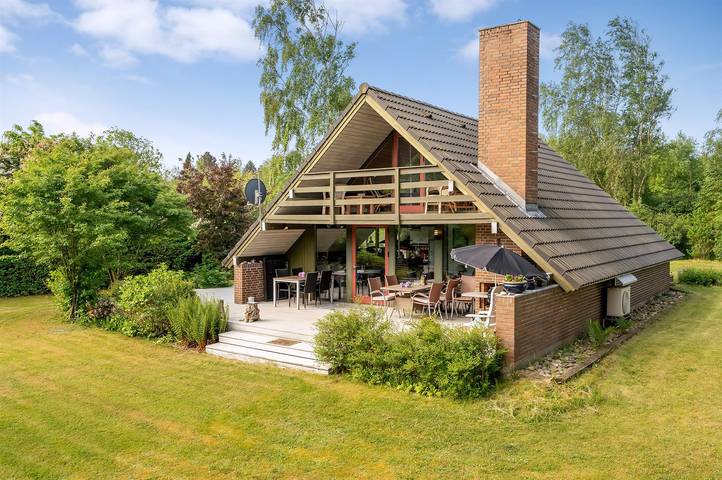 Feriehus for 6 personer, med Terrasse og Hage i Fur