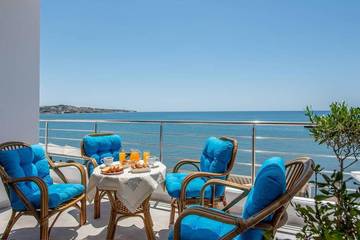 Gîte pour 7 personnes, avec balcon et vue dans Ierápetra