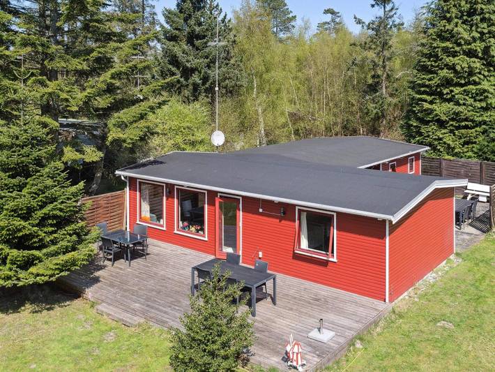 Ferienhaus für 10 Personen, mit Terrasse und Garten