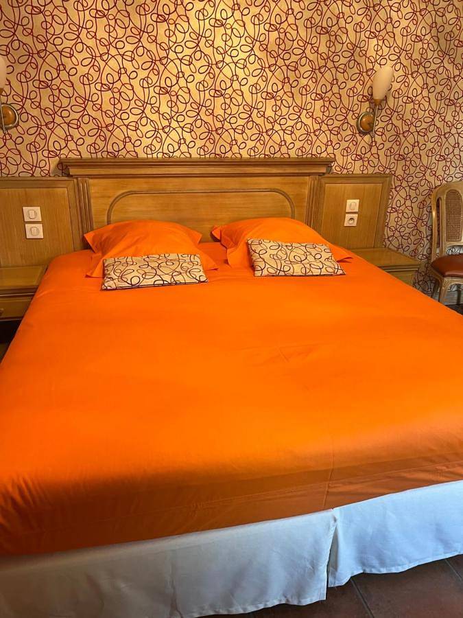 Chambre d’hôte pour 10 personnes, avec sauna et jacuzzi ainsi que jardin et terrasse dans Marne - 2