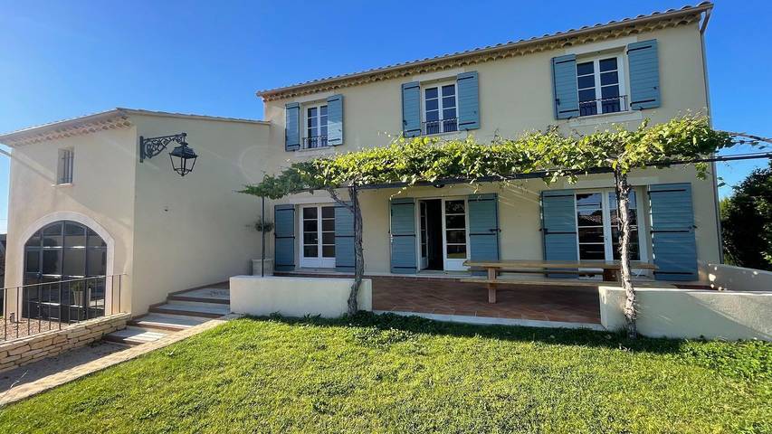 Maison de vacances pour 12 personnes, avec piscine ainsi que jardin et terrasse - 1