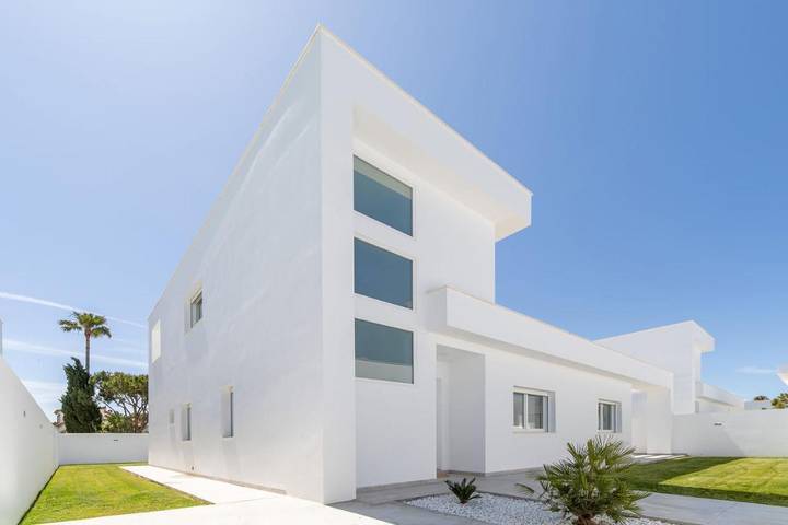 Casa rural para 12 personas, con vistas además de piscina y jardín, Se admiten mascotas en Sancti Petri - 2