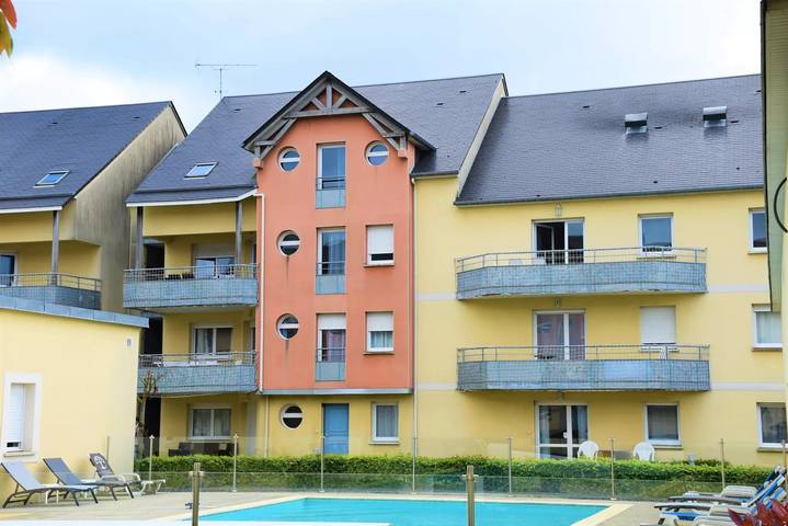 Hôtel pour 6 personnes, avec piscine