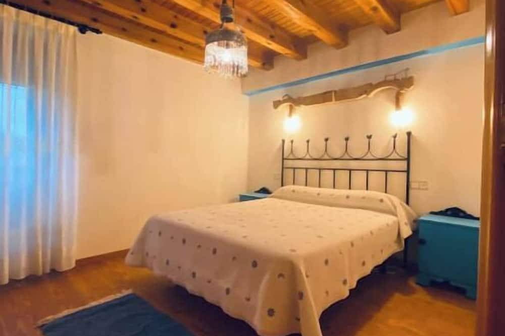Preciosa Casa a 5 Minutos de Sierra de la Cebollera in Valdeavellano de Tera, Soria Province