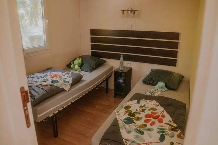 ZEcamping 3 étoiles familial piscine chauffée dog friendly locatif TV Lv clim in Florac-Trois-Rivières, Cevenas