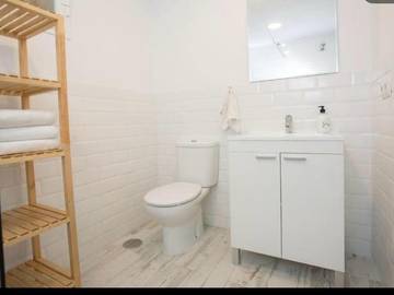 Holiday Apartment for 6 People in La Carihuela, Torremolinos, Photo 2