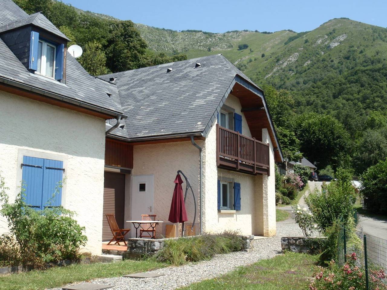 Gîte des Hauts d'Ouzous, 2 chambres, Spa, proche Argelès-Gazost in Ouzous, Pyrénées