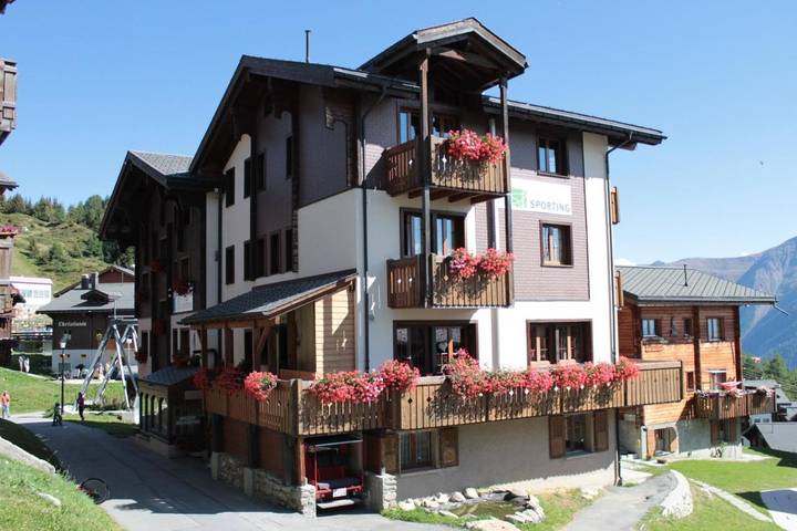 Hôtel pour 3 personnes, avec terrasse et vue