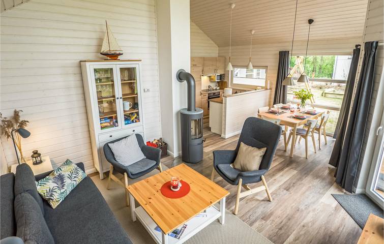 Gemütliches 1BR mit Parkplatz, Terrasse & WiFi - 1km zum Warder Beach in Krems II, Kreis Segeberg