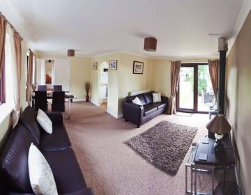 Holiday Rental for 6 People in Ceredigion, Mid-Wales, Photo 3