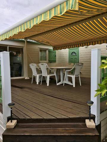 Gîte pour 6 personnes, avec jardin ainsi que piscine et terrasse à Brem-sur-Mer