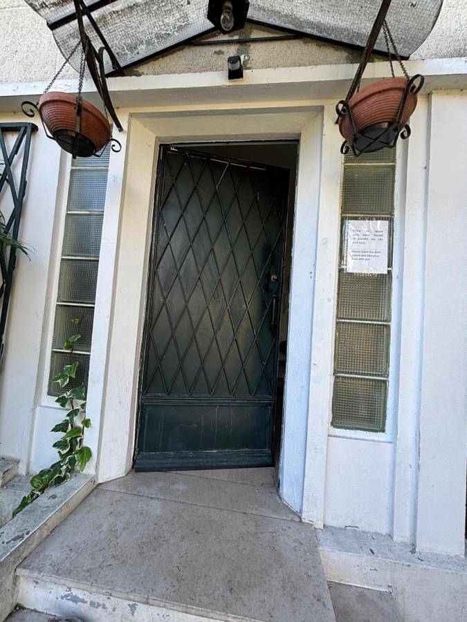 Gîte pour 2 personnes, avec jardin à Colombes