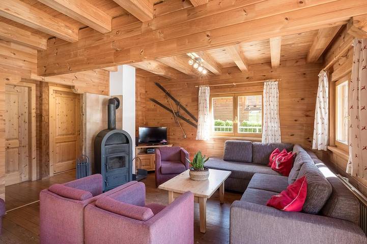 Chalet für 12 Personen, mit Balkon und Garten sowie Whirlpool und Sauna, mit Haustier