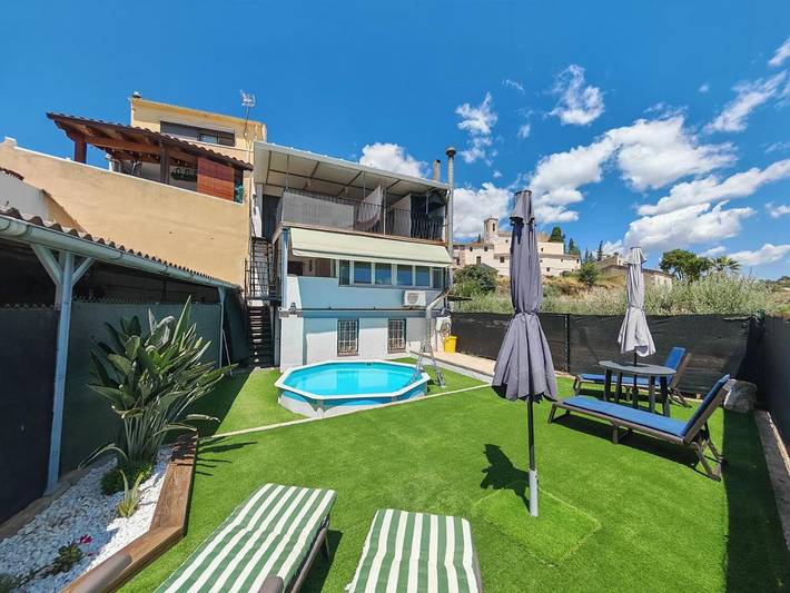 Apartamento para 6 personas, con Balcón y Terraza además de Jardín y Piscina en Canyelles (Barcelona)