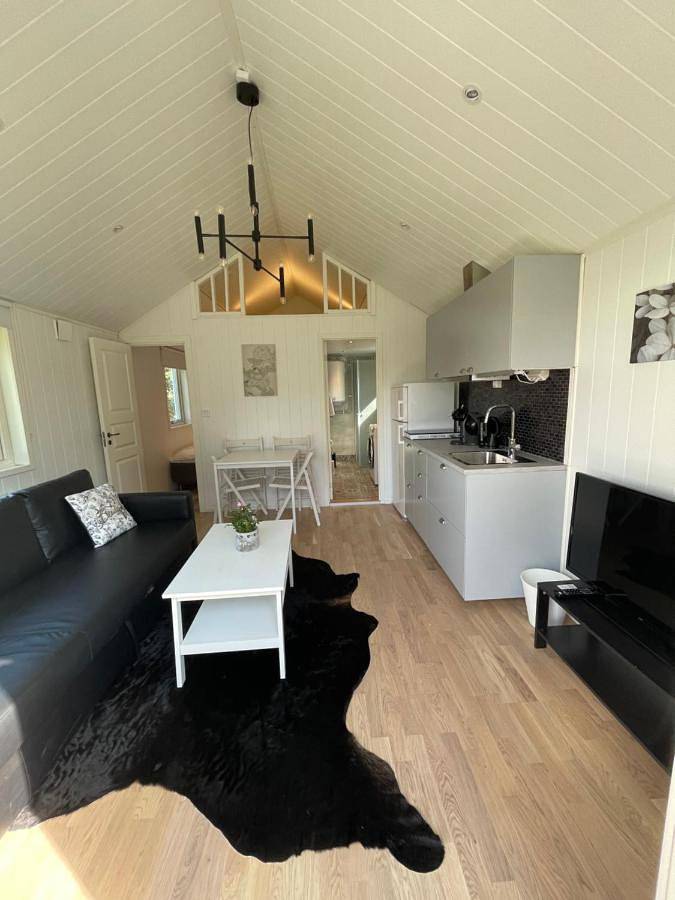 Ferienhaus für 4 Personen, mit Terrasse und Garten in Huskvarna