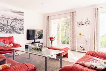 Cottage pour 6 personnes, avec jardin et terrasse à Siran