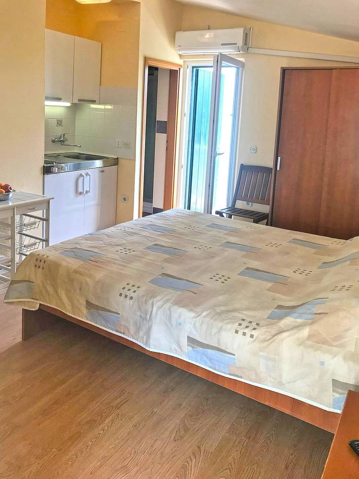 Ganzes Studio, Apartments Blue Skies in Ljubač (Dalmatien), Zadar