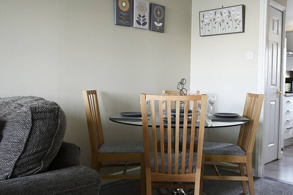 Entire apartment, Arcview: Sec/Hydro 2 bed flat with amazing views & Parking in Glasgow, Greater Glasgow and Clyde Valley
