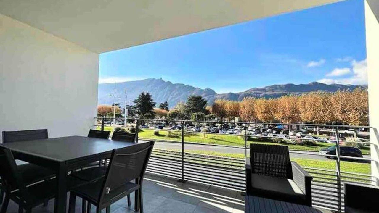 Entire holiday apartment, Ferienwohnung für 8 Personen (85 m²) in Aix-Les-Bains in Aix-les-Bains, Chambéry region