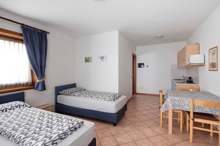 Entire studio, Apartment "Bait del Pont 52B" with Mountain View, Wi-Fi & Garden in Livigno, Stilfser Joch National Park
