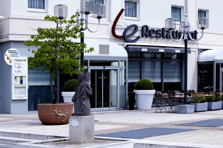 Hotel for 3 people, with terrace, with pets - 1
