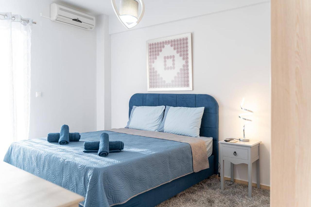 Appartement entier, Colorful city apartment in Aigio, Achaïe