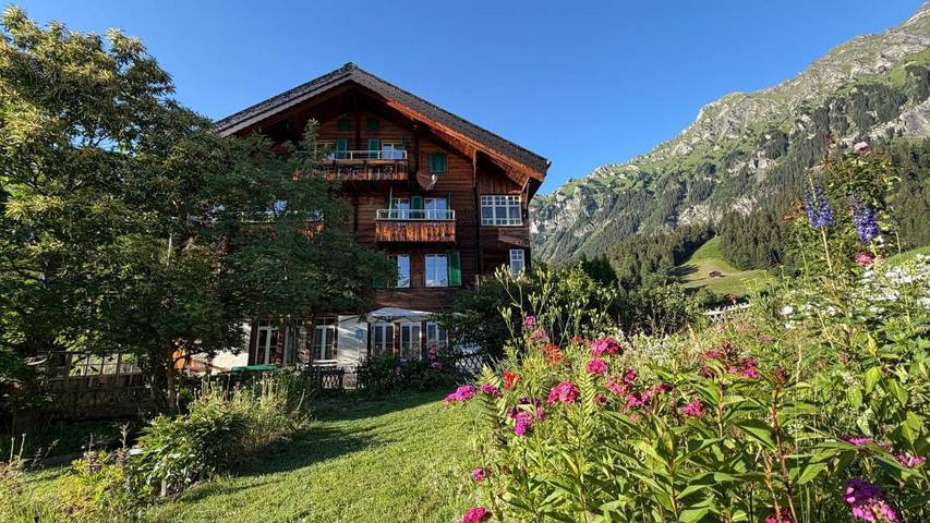 Ferienwohnung für 6 Personen, mit Balkon und Garten sowie Ausblick