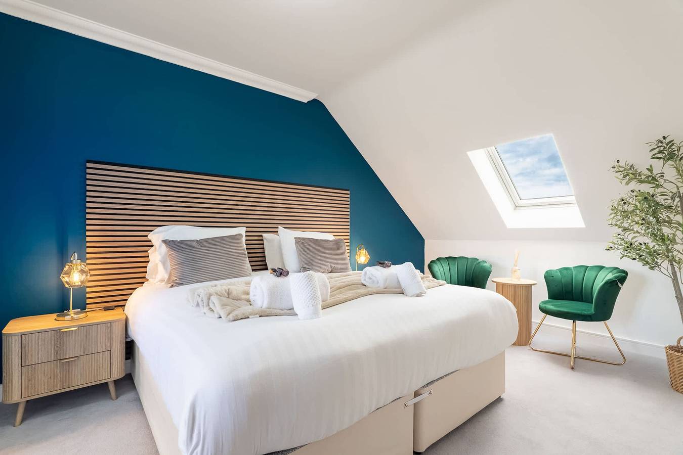 Hot Tub - Parking - Edinburgh Shawfair-Nr Hospital in Edinburgh, Edinburgh and Lothian