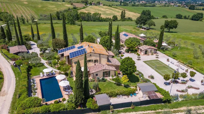Villa für 10 Personen, mit Garten und Pool - 1