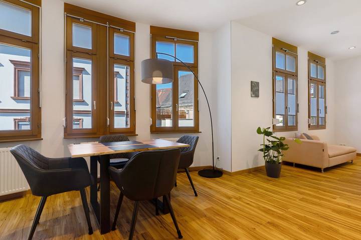 Entire apartment, Breisgau Lofts - Luxurious Apartment Near Europapark with Wi-Fi, Ac, Underground Parking in Europa-Park, Herbolzheim
