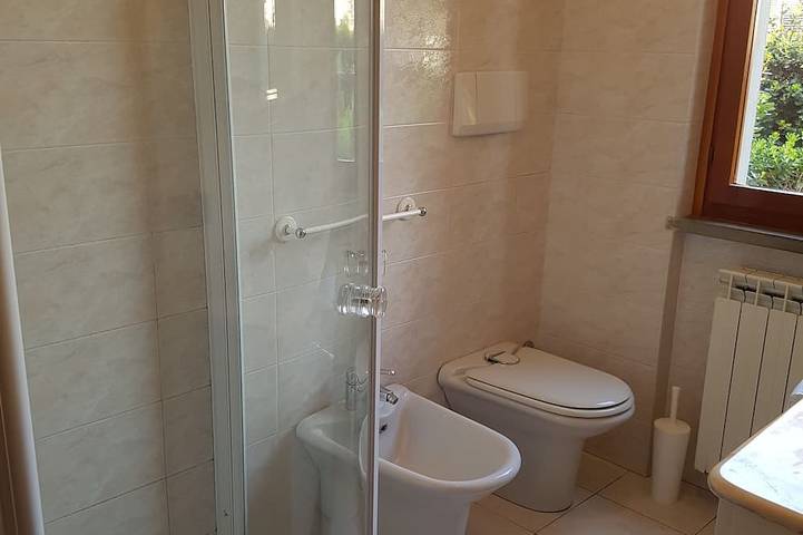 Gîte pour 6 personnes, avec jardin et terrasse à Fiumaretta di Ameglia - 4