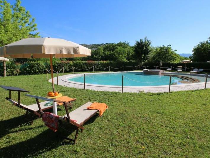 Agriturismo per 3 persone, con piscina e giardino a Apecchio