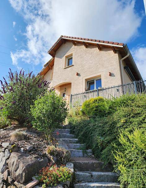 Maison de vacances pour 8 personnes, avec Terrasse ainsi que Jardin et Vue à Le Thillot