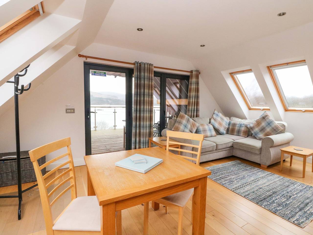 Ganze Wohnung, Ferienwohnung für 2 Personen mit Garten in Highlands