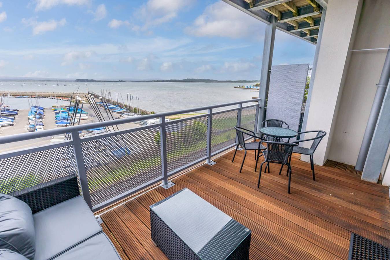 Apartamento entero, Ocean Breeze - Harbour Views from Private Balcony in Poole, Poole Harbour
