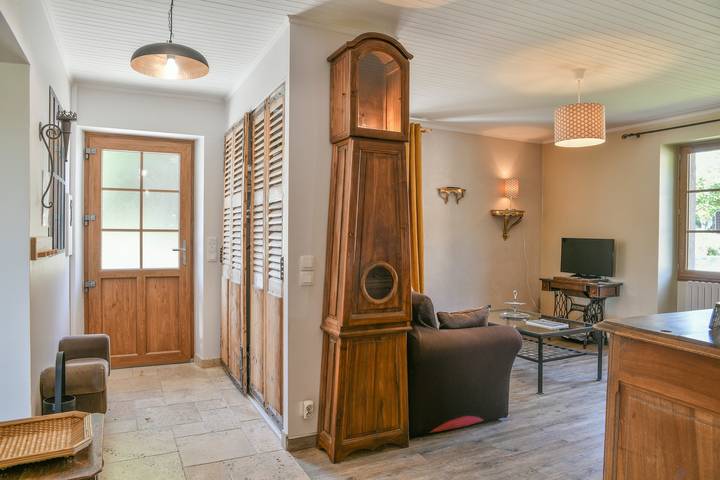 Casa de vacaciones 'La Maison Dauphinoise' con vistas a la montaña, Wi-Fi y aire acondicionado in Saint-Bueil, Región de La Tour-du-Pin
