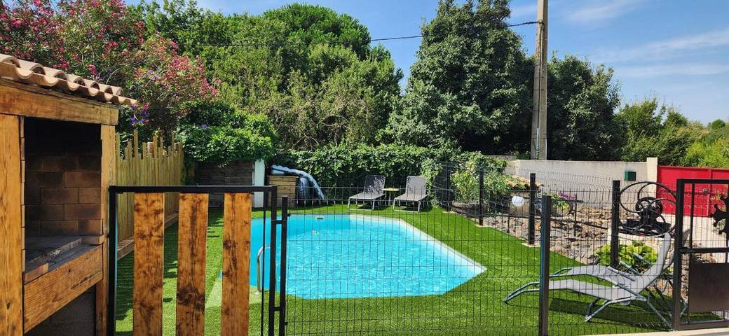 Location de vacances pour 6 personnes, avec jardin et piscine, animaux acceptés à Saint-Thibéry - 2