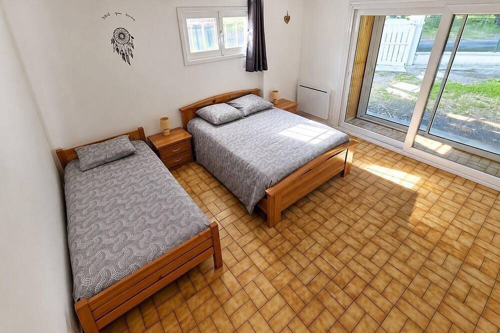 Charmante maison centre de Breuillet avec beau jardin ! Ideal famille ! in Breuillet, Côte de Beauté