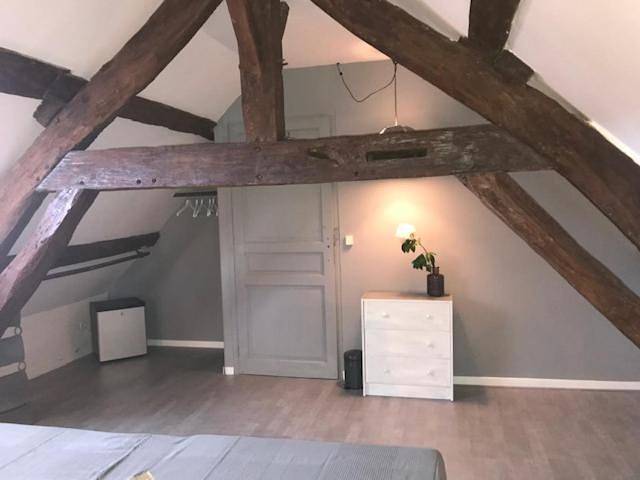 Chambre d’hôte pour 4 personnes, avec vue ainsi que jardin et vue sur le lac dans la Sarthe - 2