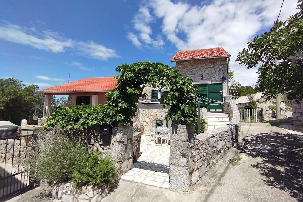 Casa vacanza a Kvarn a partire da 92€ a notte