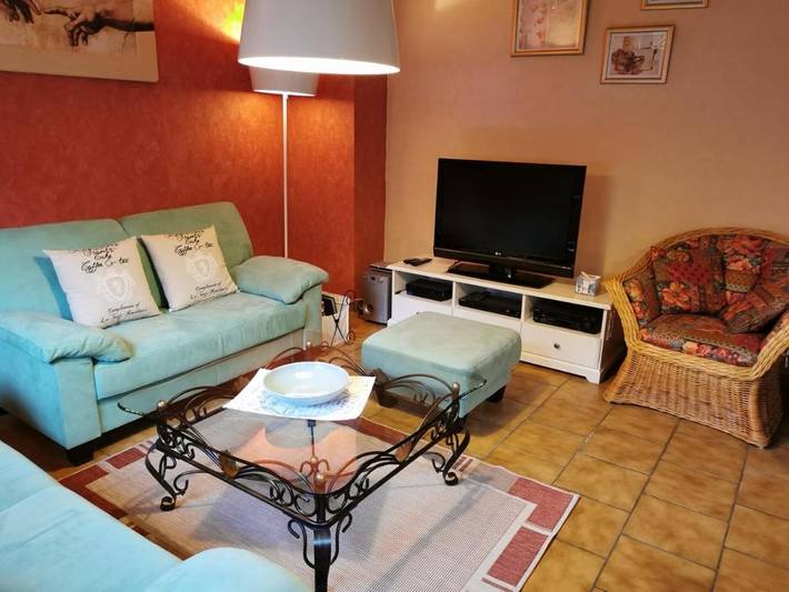 Ferienwohnung für 4 Personen, mit Terrasse und Garten sowie Ausblick in Oberthal - 2