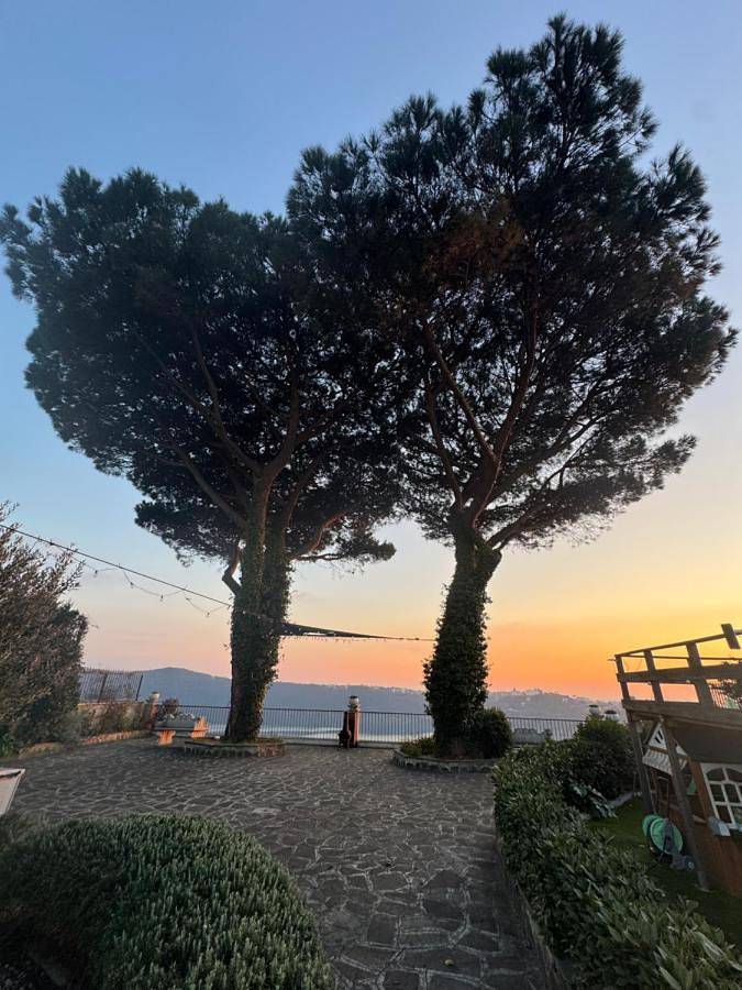Relais Terrazza sul lago Castelgandolfo in Marino, Castelli Romani
