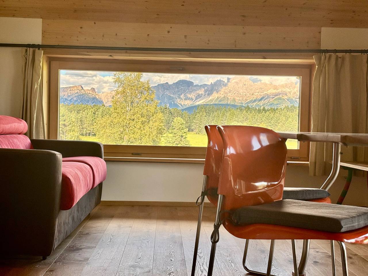 Ολόκληρο το διαμέρισμα, Apartment 'Kesselmoos' with Mountain View, Private Terrace and Wi-Fi in Deutschnofen, Val d’Ega