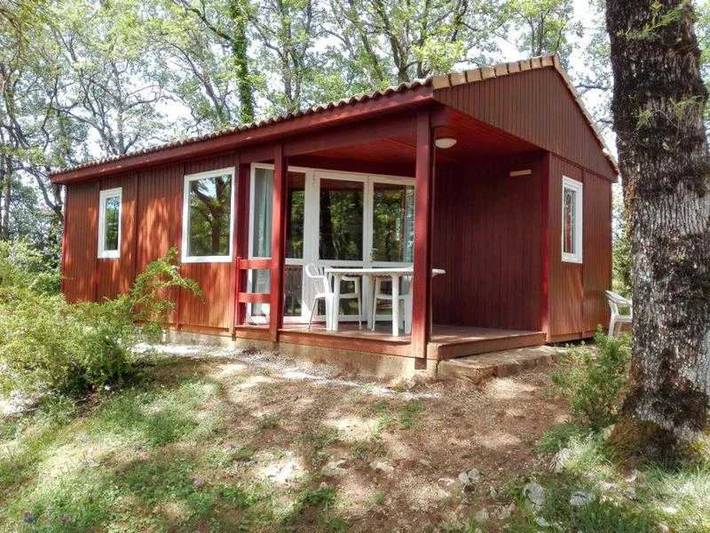 Chalet pour 5 personnes, avec bassin pour enfant