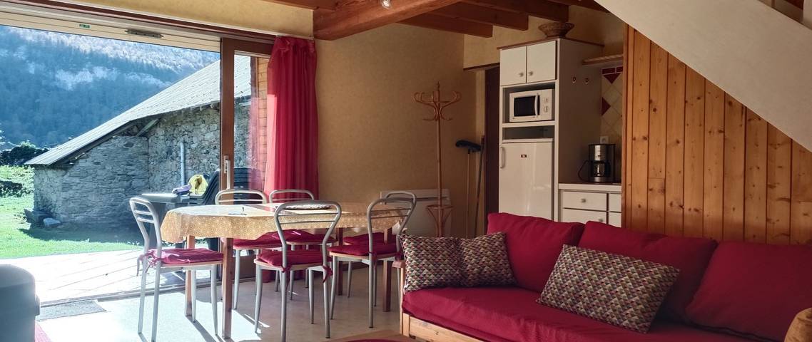 Gîte pour 5 personnes, avec terrasse et jardin dans Vallée d'Ossau - 3
