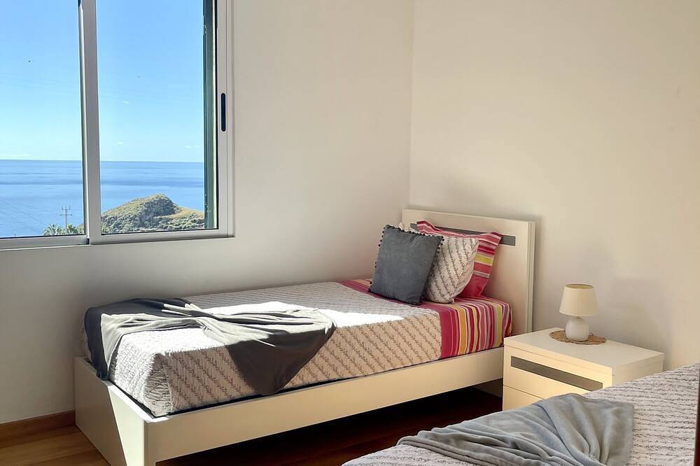 Villa Graciela - 2 Schlafzimmer Meerblick neue Villa in Pináculo, Tabua
